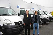 Директор "ВаДи" Дмитрий Васильев (слева) и ответственный за транспорт Вячеслав Ходневич