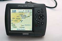 GPS-системы для автомобилей отличает внешнее исполнение, цветной дисплей и, главное – функция автоматического прокладывания маршрута (по Европе) с голосовыми подсказками