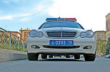 Mercedes-Benz C240 (2003)
