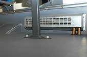 Салон оснащен системами вентиляции и отопления, причем вторая может работать автономно