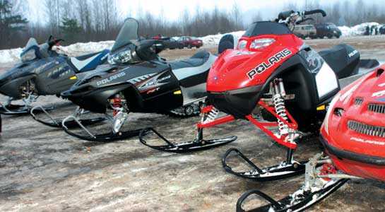 Polaris IQ 440  IQ Touring FST